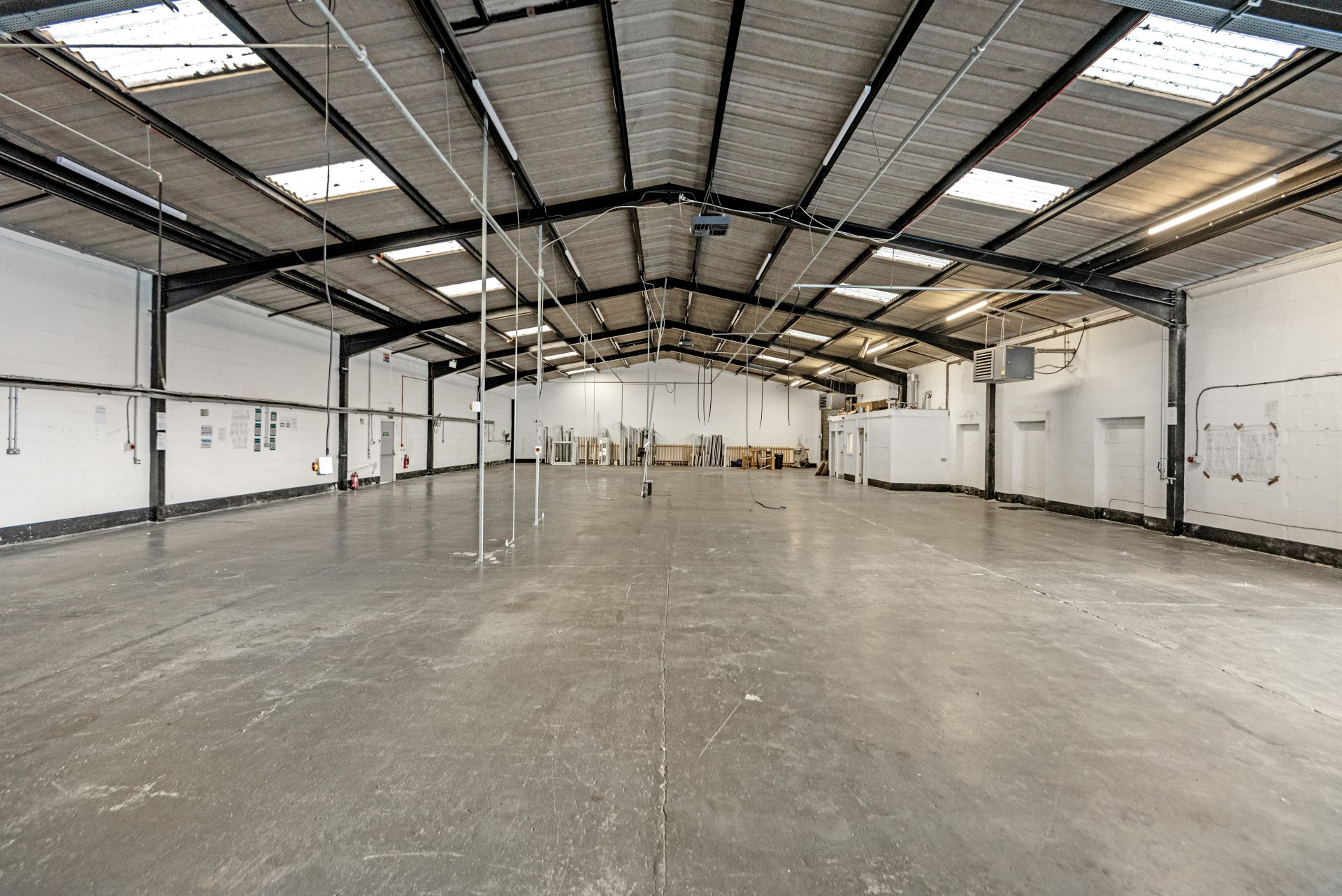 Baillieston Distribution Centre, Baillieston photo 5